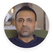 Shaviz Riaz صورة رمزية